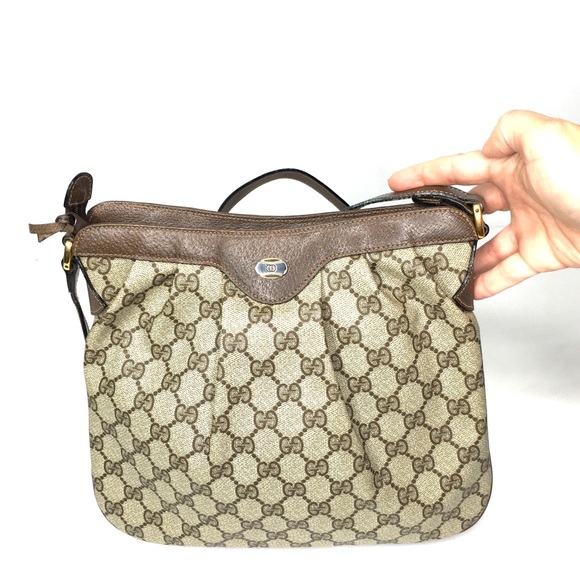 Authentic Gucci - Picture 15 of 16